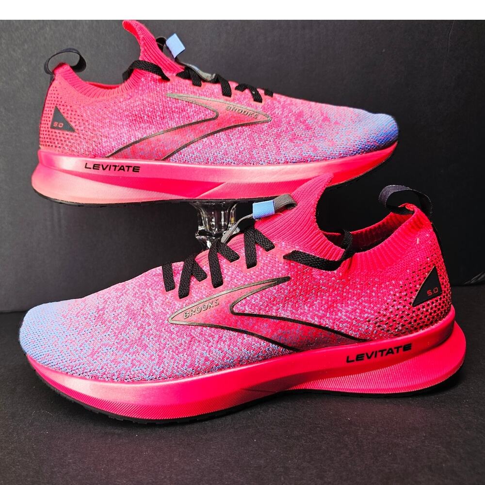 Brooks Women 8 Comfy footwear